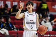 开云集团-惨遭15分大逆转！女篮霸主加时3分惜败：杨力维空砍14分3板4助！