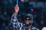 韦德抨击部分球迷：别以为看过几场球就懂NBA 那是不尊重这项运动