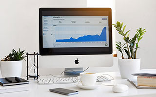 揭秘扑克魔术中的斗牛洗牌与发牌手法技巧揭秘教学：如何让你的表演令人震撼